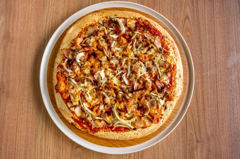 Spinach and Artichoke vegetarian pizza